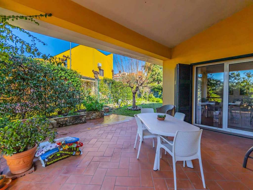 Villa a Guidonia montecelio in Via dell'Ariete - Foto 2