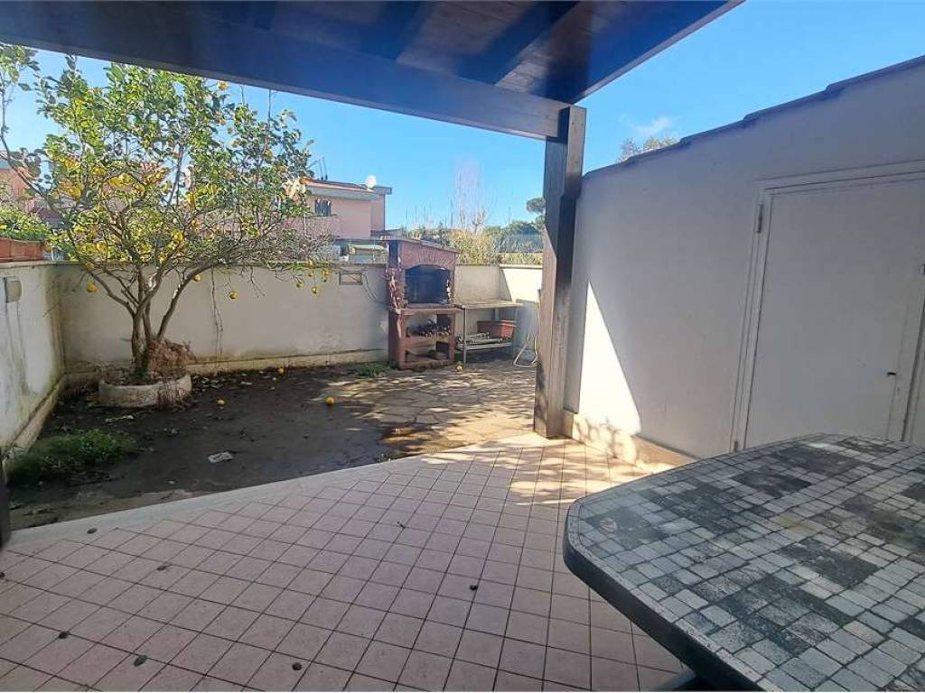 Villa a Anzio in Via Dei Salici, 9 - Foto 3