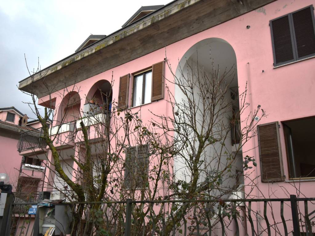 Appartamento a Bernareggio in VIA DEI GELSI, 15 - Foto 2