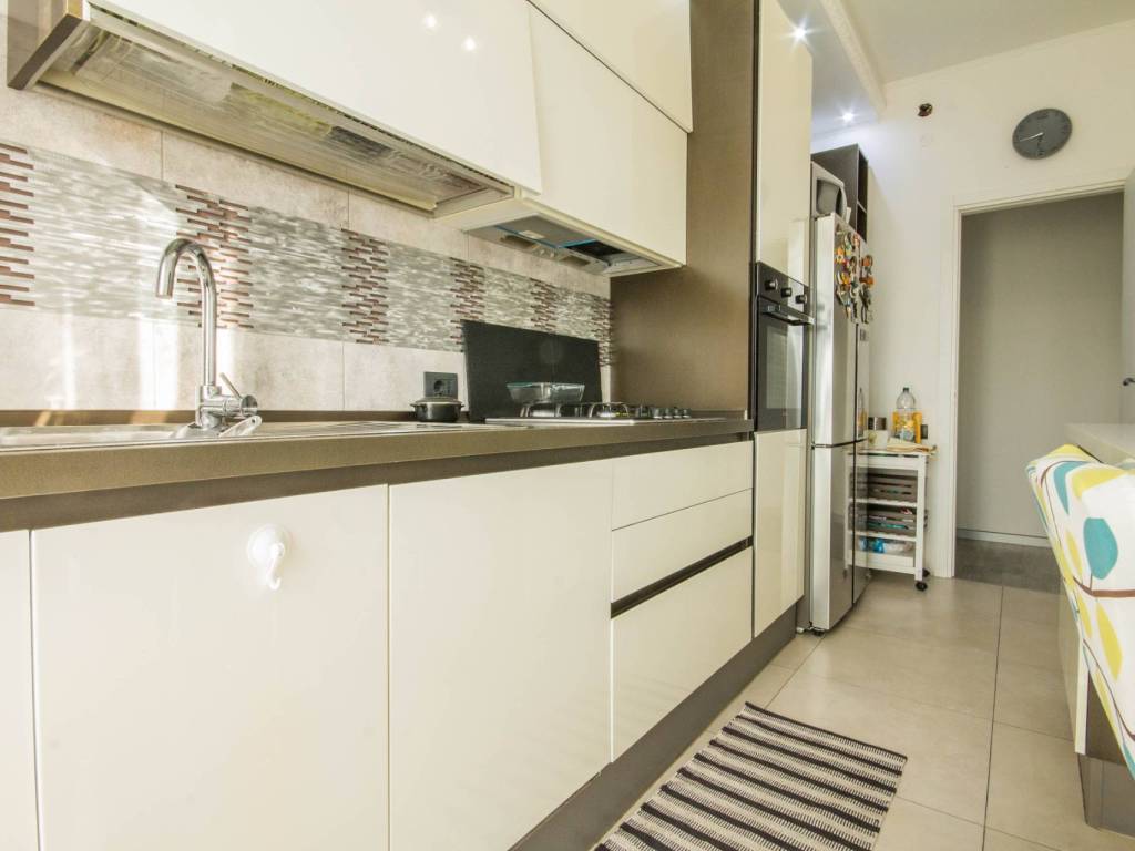Appartamento a Verona in Via Corso Milano, 50 - Foto 3