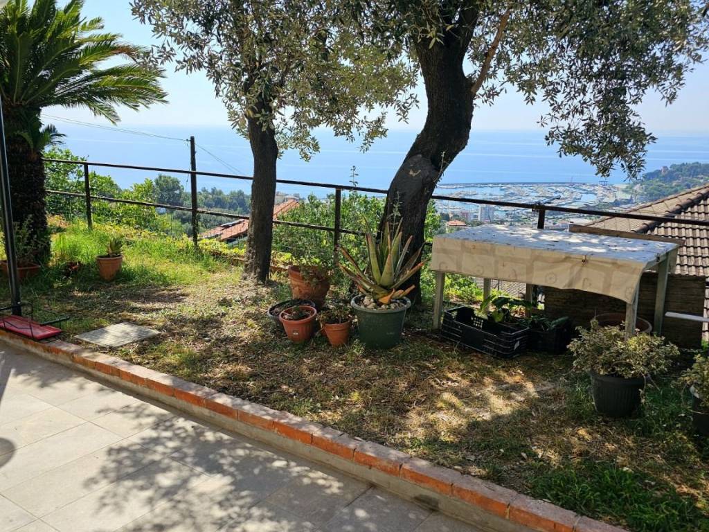 Villa a Varazze in Via Nuova Castagnabuona - Foto 3
