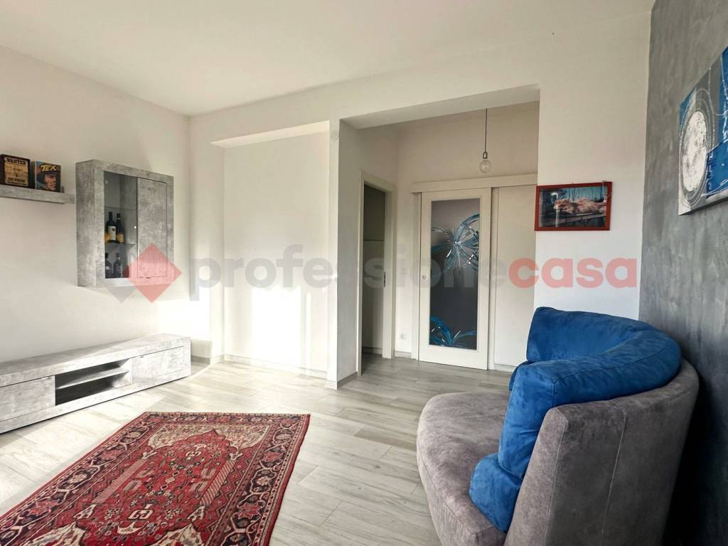 Appartamento a Livorno in Via Adolfo Tommasi - Foto 2