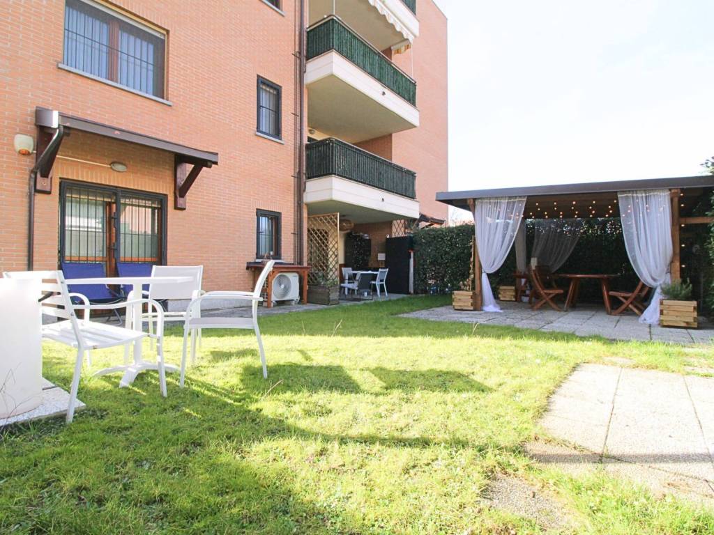 Appartamento a Limbiate in Via Leonardo da Vinci, 52 - Foto 2