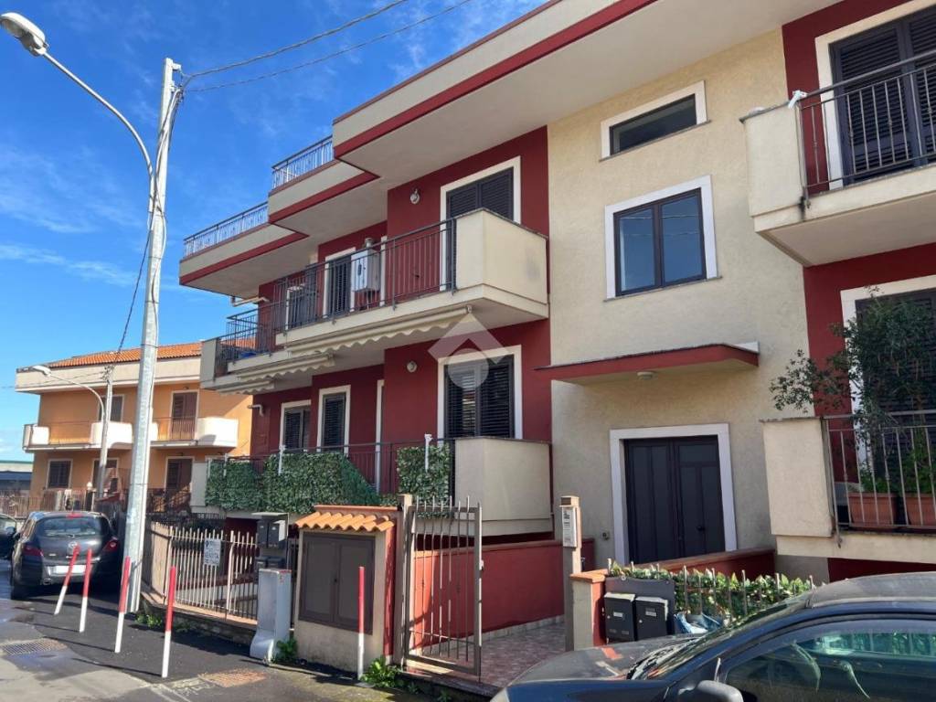 Appartamento a Giarre in Via Principessa di Piemonte, 16 - Foto 3