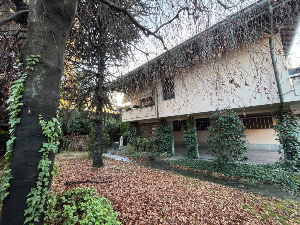 Villa a Seregno in Via Sant'Antonio, 2 - Foto 3