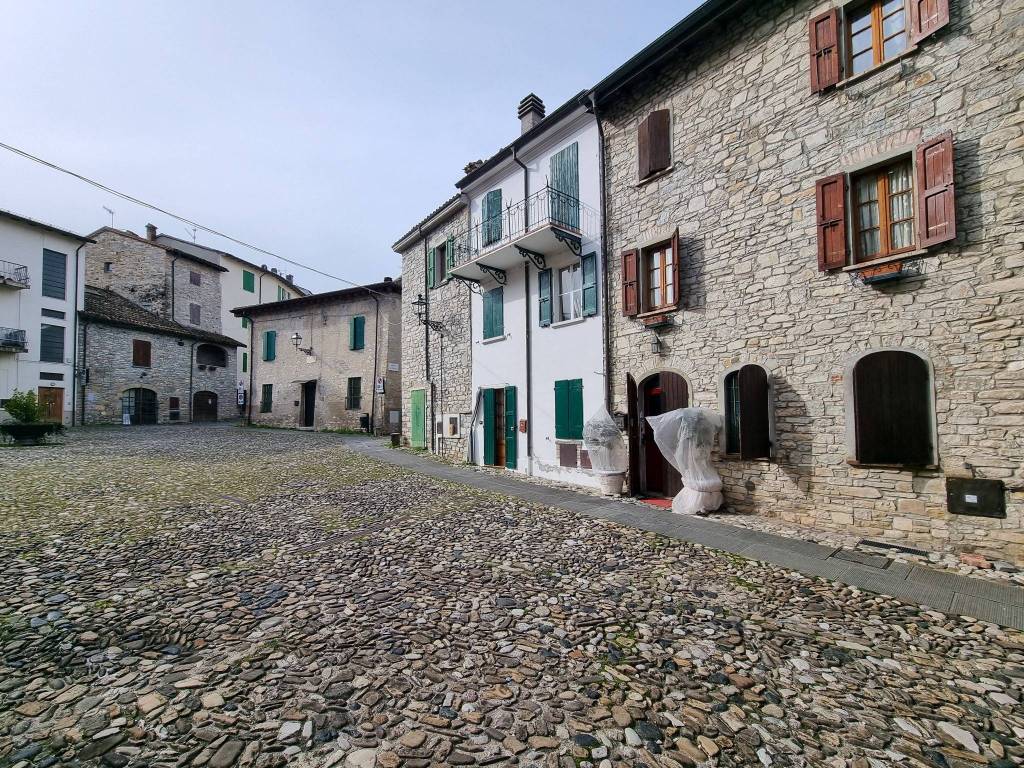 Casa indipendente a Calestano in Piazzale San Lorenzo, 5 - Foto 5