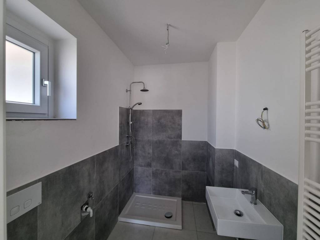 Appartamento a Ciampino in Via di Colle Oliva - Foto 5