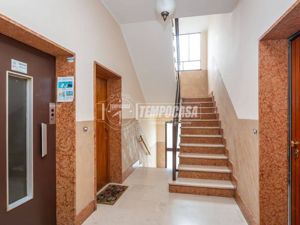 Appartamento a Moncalieri in Strada Stupinigi 1 - Foto 2