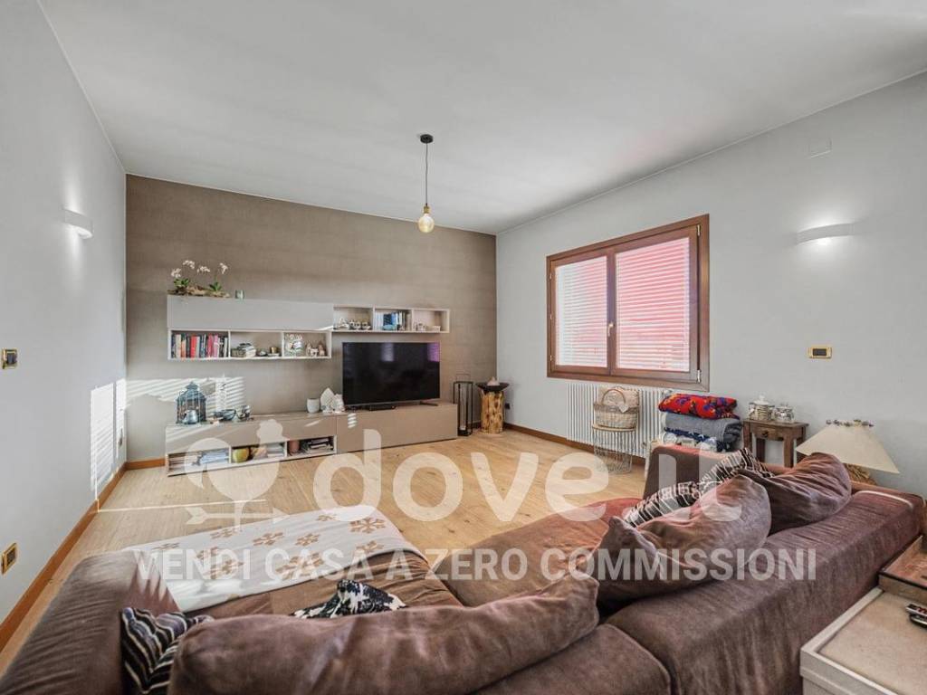 Casa indipendente a Vazzola in Via Venzone - Foto 2