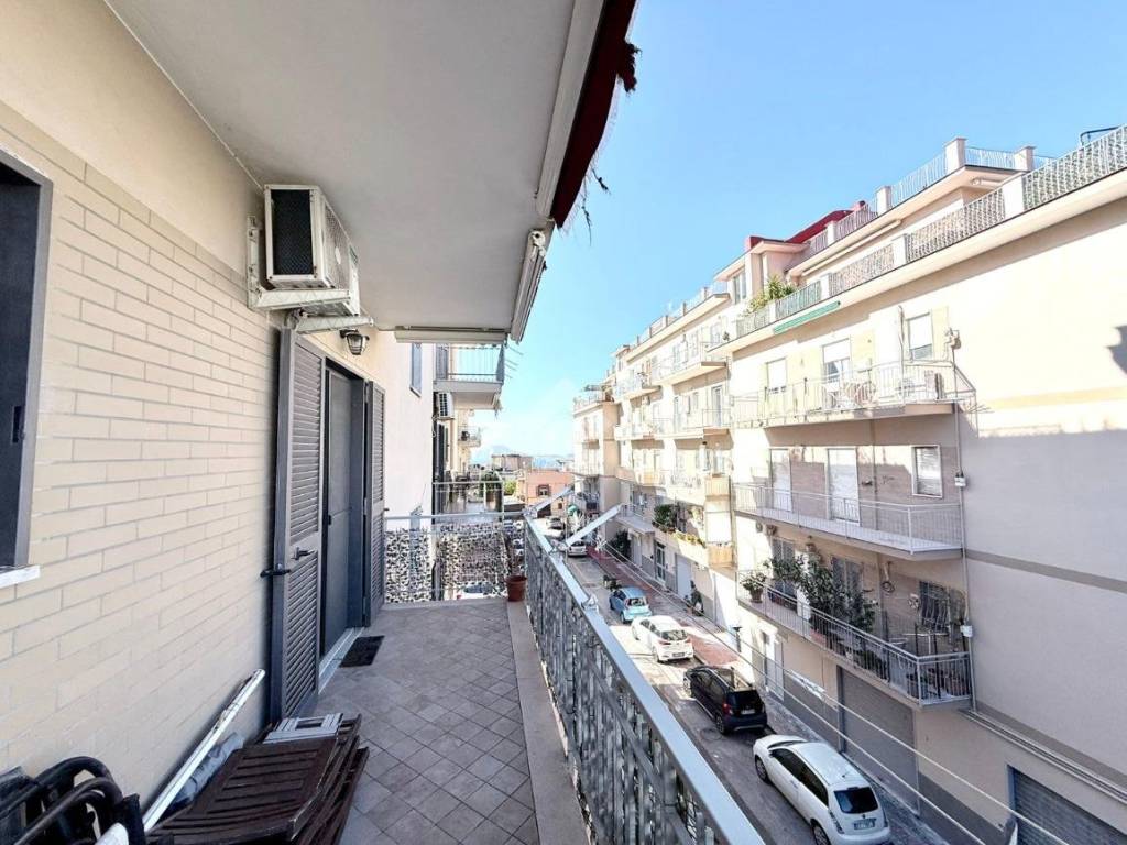 Appartamento a Pozzuoli in Viale Bognar - Foto 4