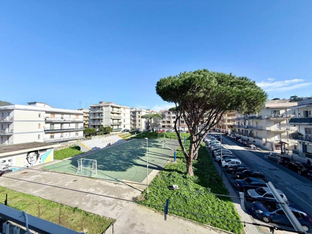 Appartamento a Pozzuoli in Viale Bognar - Foto 5