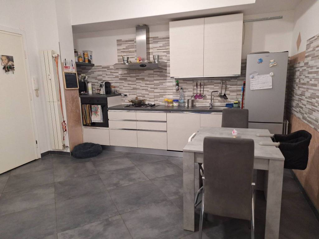 Appartamento a Genova in Salita Nuova Nostra Signora del Monte - Foto 2