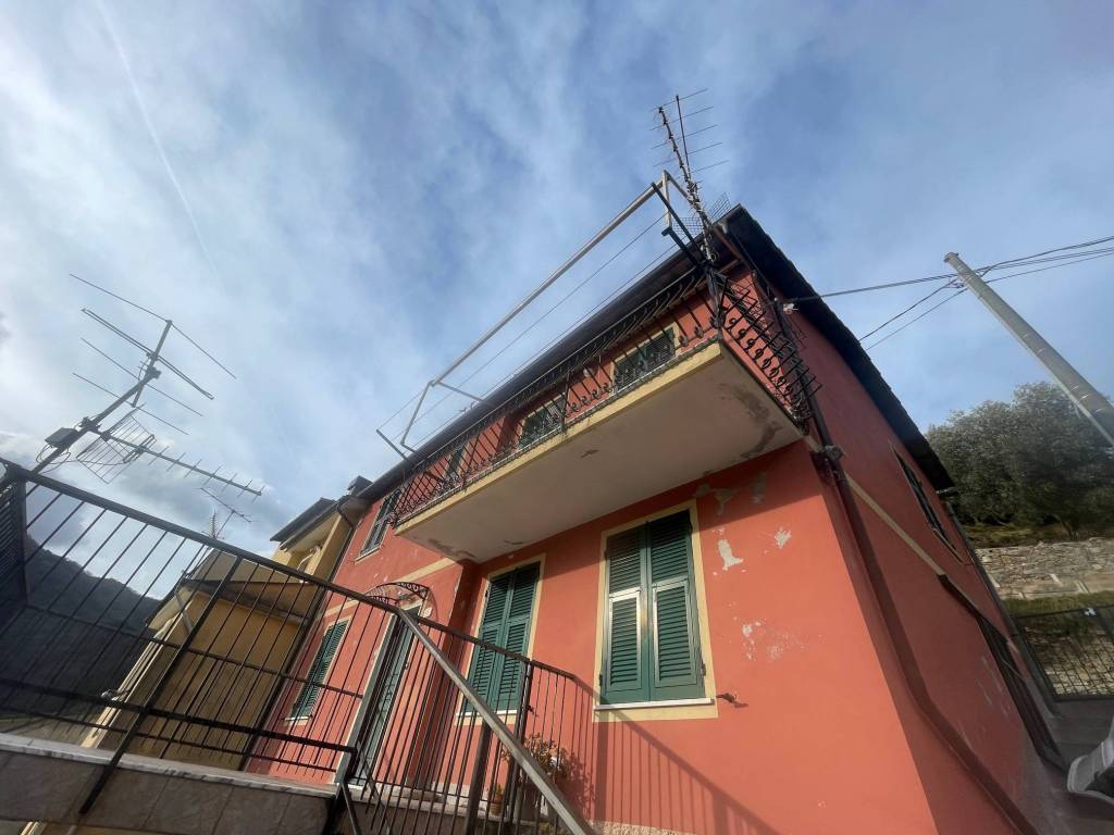 Appartamento a Avegno in Strada Provinciale di Uscio - Foto 2