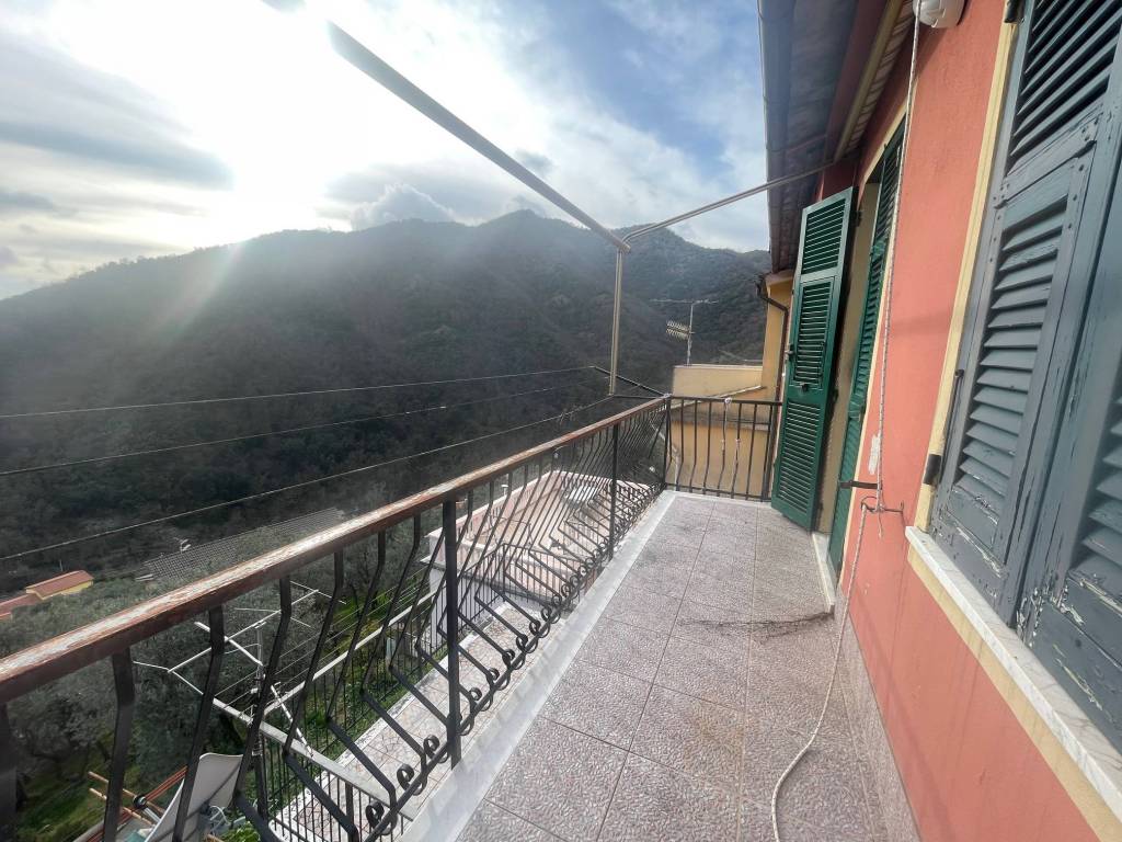 Appartamento a Avegno in Strada Provinciale di Uscio - Foto 3