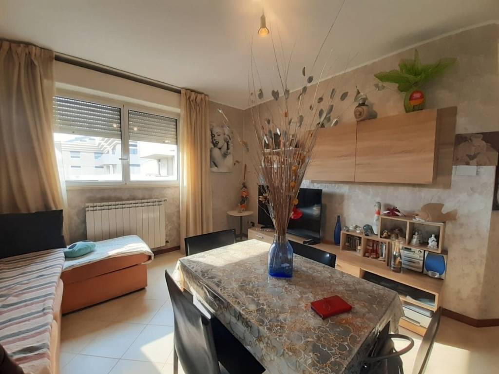 Appartamento a Legnano in Via Napoli - Foto 2