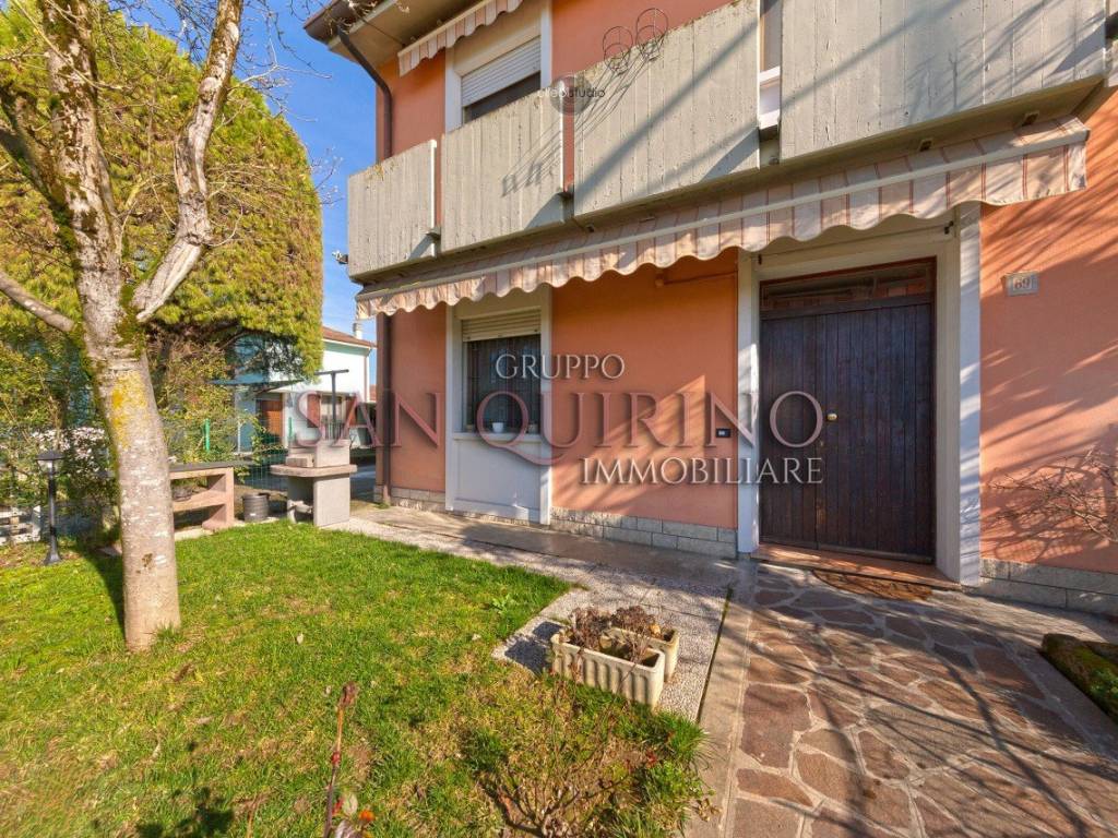 Villa a Guastalla in VIA SOLAROLO, 69 - Foto 2