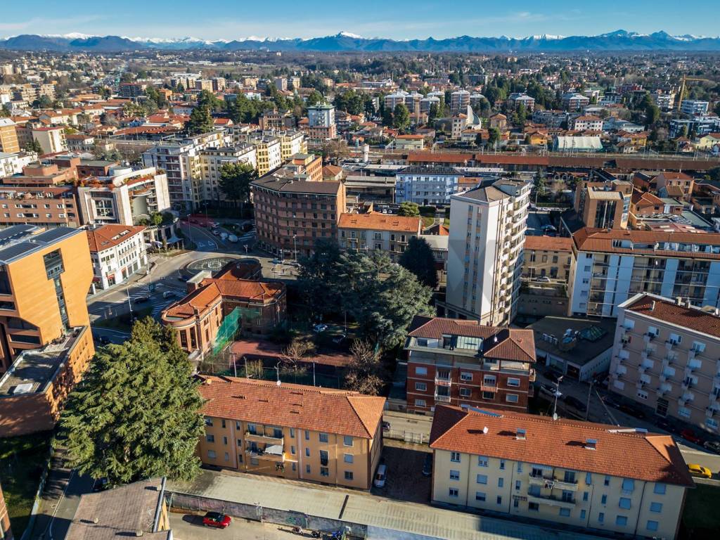 Appartamento a Gallarate in VIA SOMMARIVA, 4 - Foto 4