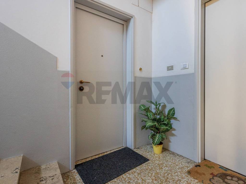 Appartamento a Gallarate in VIA SOMMARIVA, 4 - Foto 5