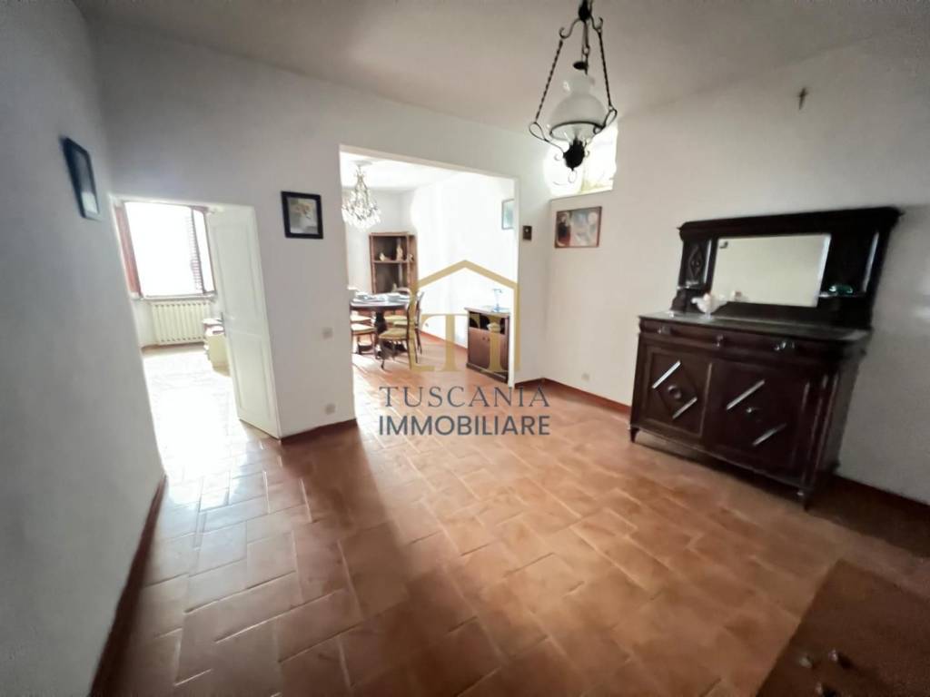 Appartamento a Casole d'elsa in Via Aringhieri, - Foto 2