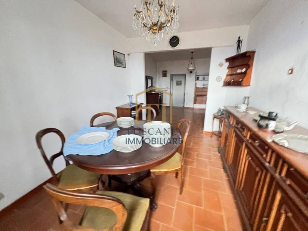 Appartamento a Casole d'elsa in Via Aringhieri, - Foto 3