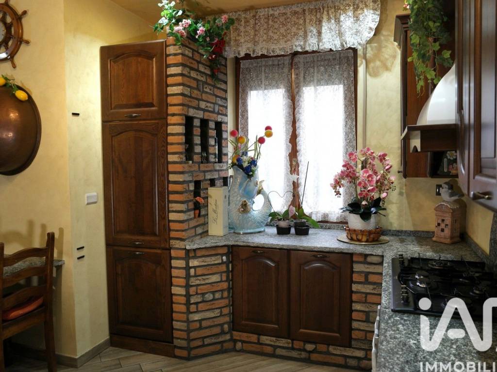 Appartamento a Lonate pozzolo in Via Carlo Poma, 30 - Foto 4