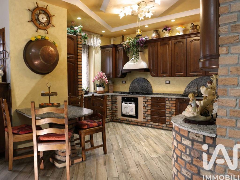 Appartamento a Lonate pozzolo in Via Carlo Poma, 30 - Foto 5