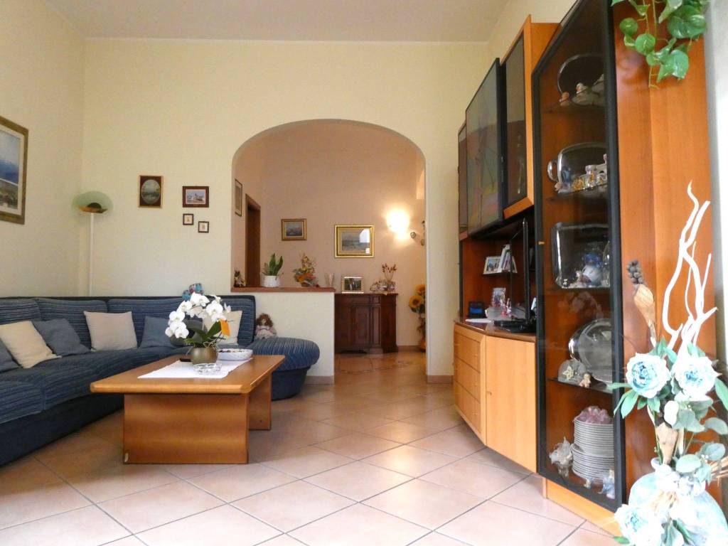 Villa a Empoli in Via Gaspare Spontini - Foto 2