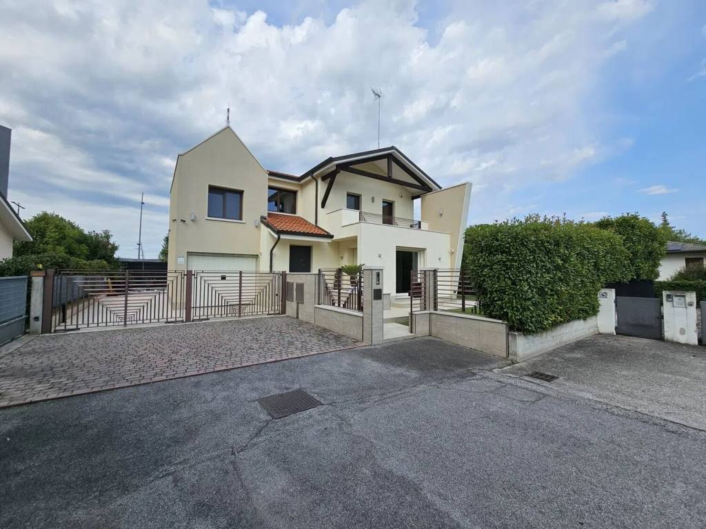 Villa a Venezia in Via Don Enrico Tazzoli, 14 - Foto 3