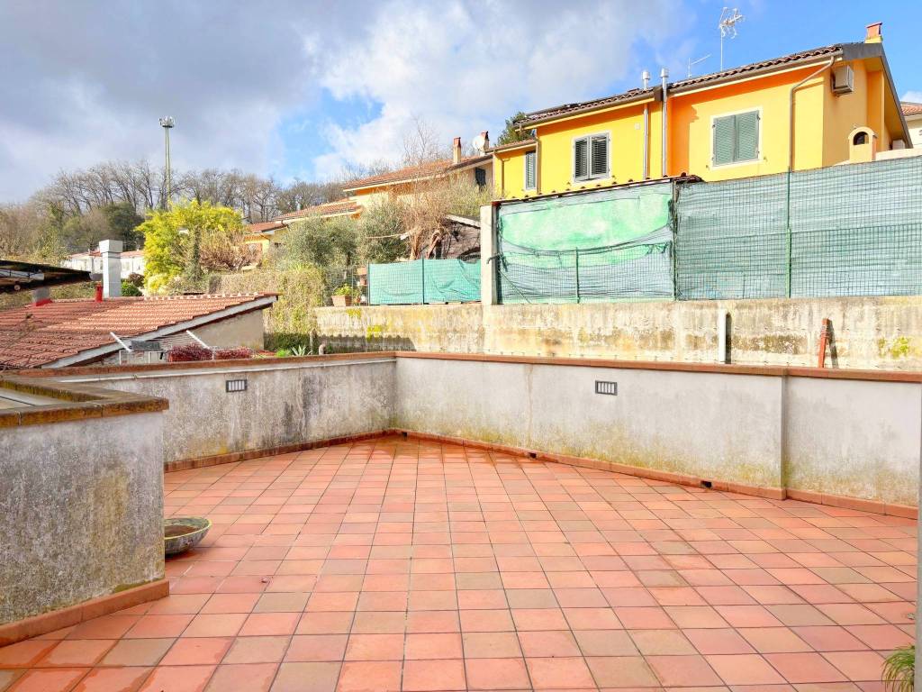 Appartamento a Lucca in Via del Burlamacco, 140 - Foto 2