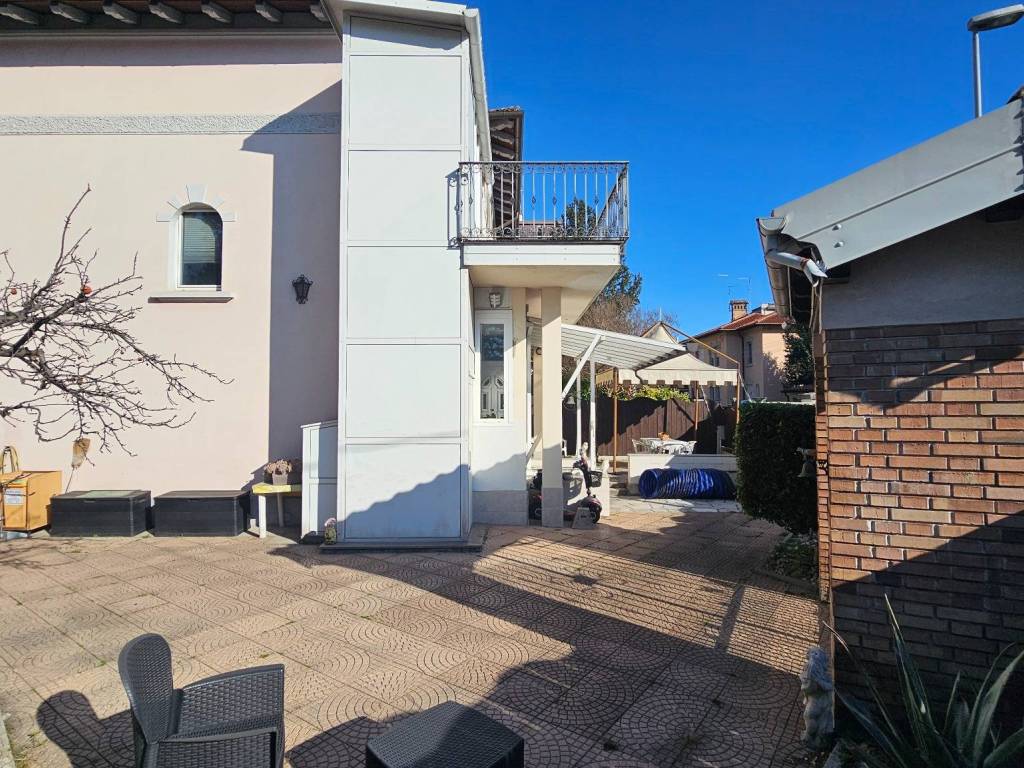 Villa a Monfalcone in Via Daniele Barbarigo, 2 - Foto 3