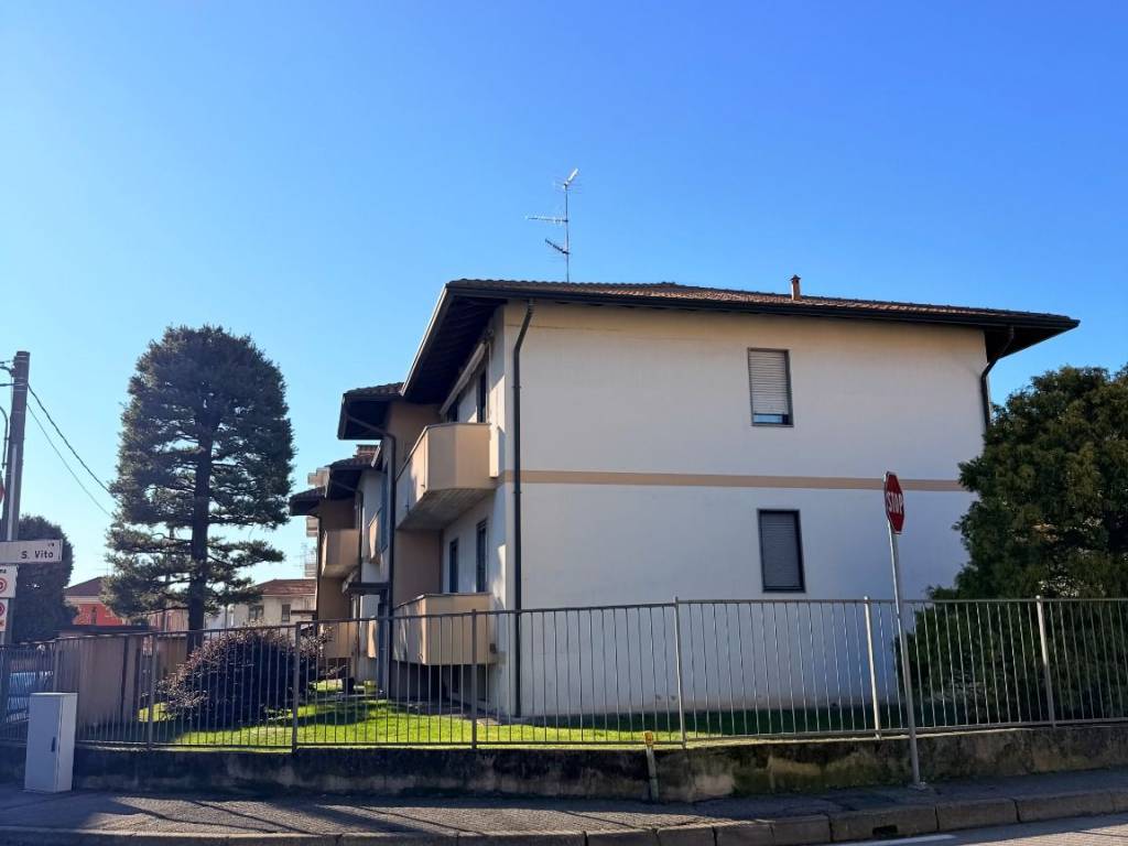 Appartamento a Solbiate olona in Via Giuseppe Mazzini, 60 - Foto 2