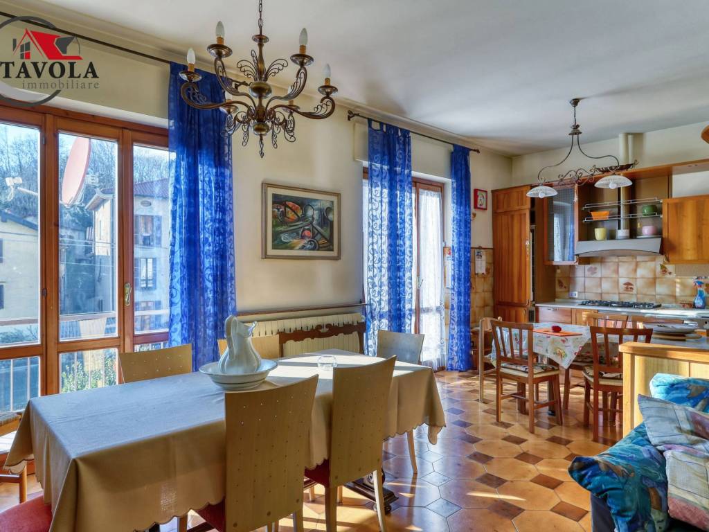 Appartamento a Arcisate in Via della Vittoria, 6 - Foto 2