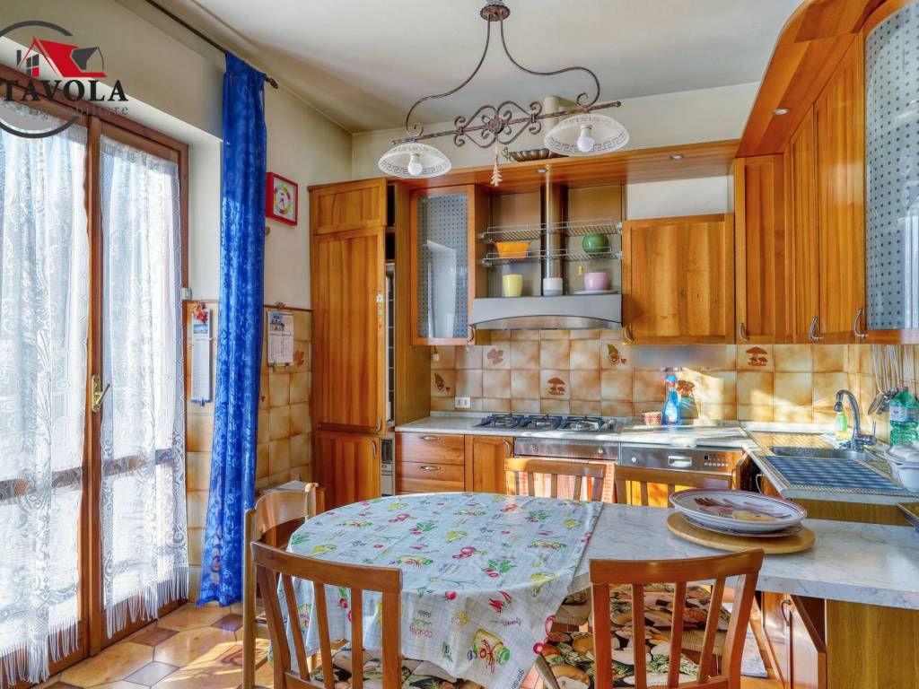 Appartamento a Arcisate in Via della Vittoria, 6 - Foto 4