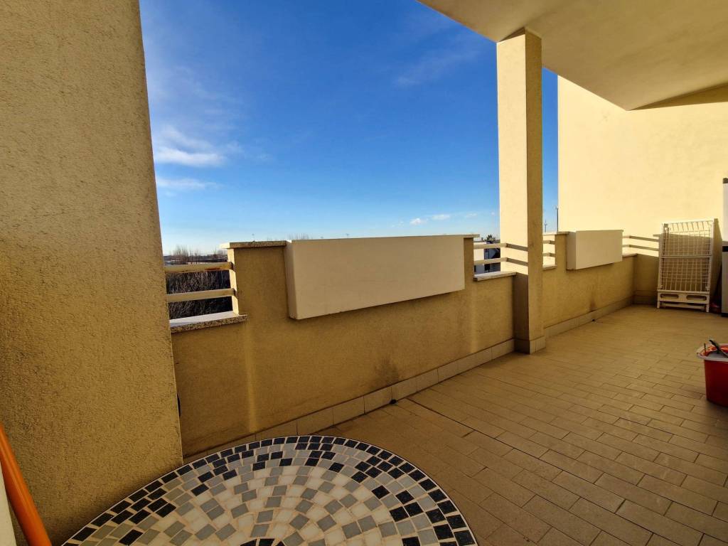 Appartamento a Bareggio in Via Cusago, 21 - Foto 3