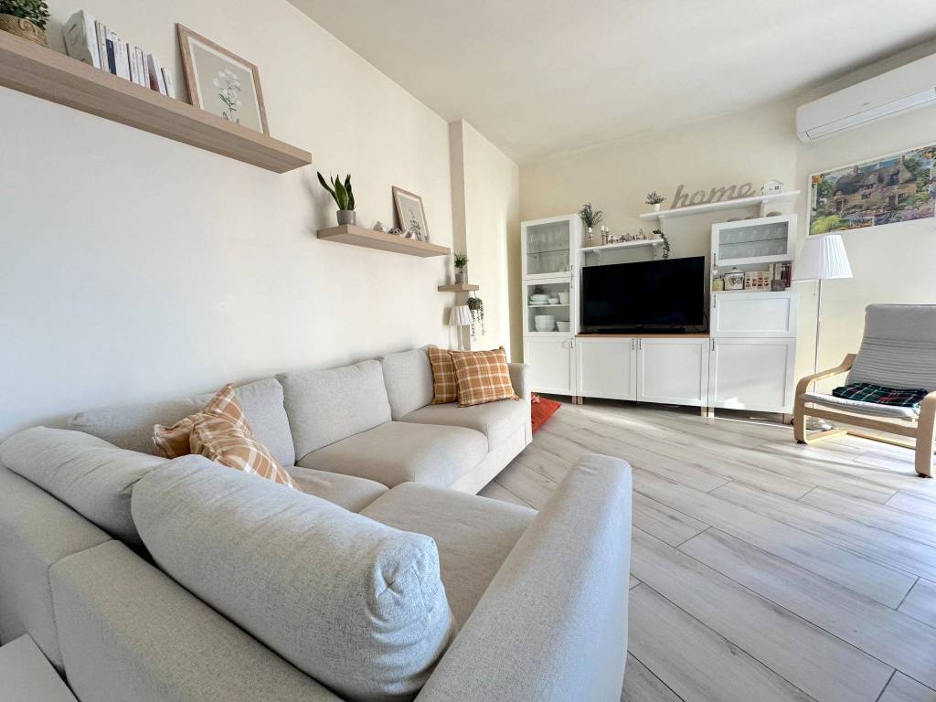 Appartamento a Prato in Via Tagliamento - Foto 2