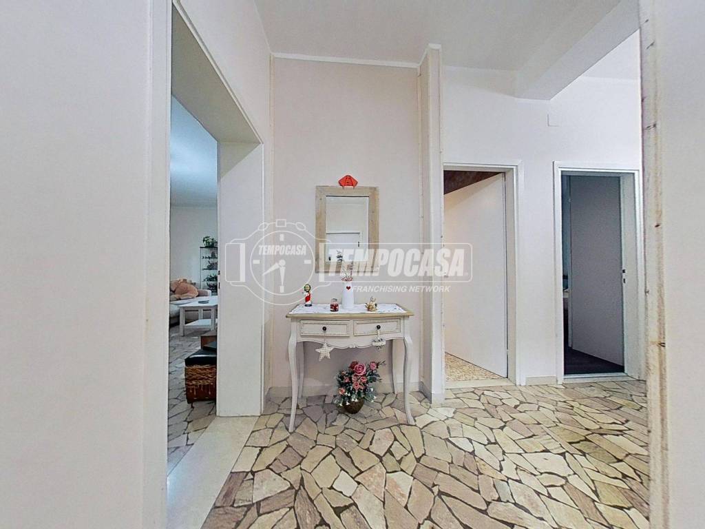 Appartamento a Vicenza in Via Legione Antonini 185 - Foto 3