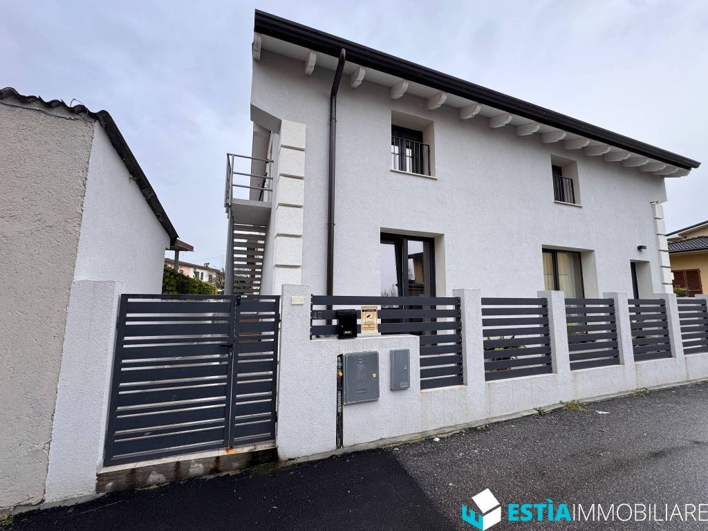 Villa a Castel mella in Via Breda, 42 - Foto 2