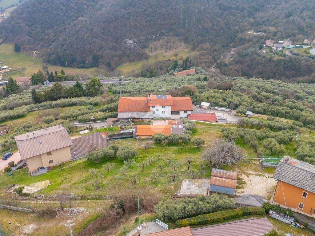 Terreno a Grezzana in Via Chiesa, 1 - Foto 4