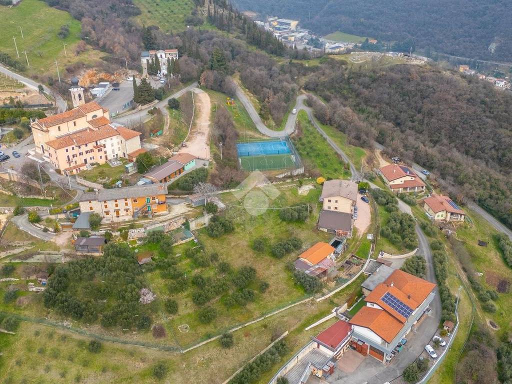 Terreno a Grezzana in Via Chiesa, 1 - Foto 5