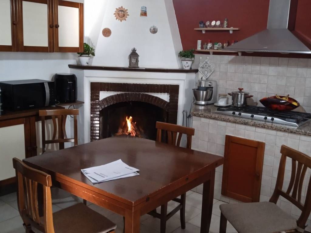 Casa indipendente a Latina in Via Carrara, 9 - Foto 2