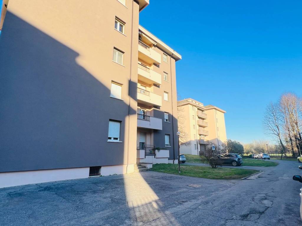 Appartamento a Tavazzano con villavesco in Via Guido Rossa, 12 - Foto 3