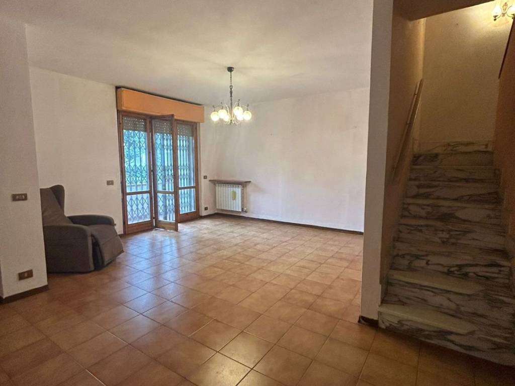 Villetta a schiera a Pietrasanta in Via Giambattista Marino - Foto 5