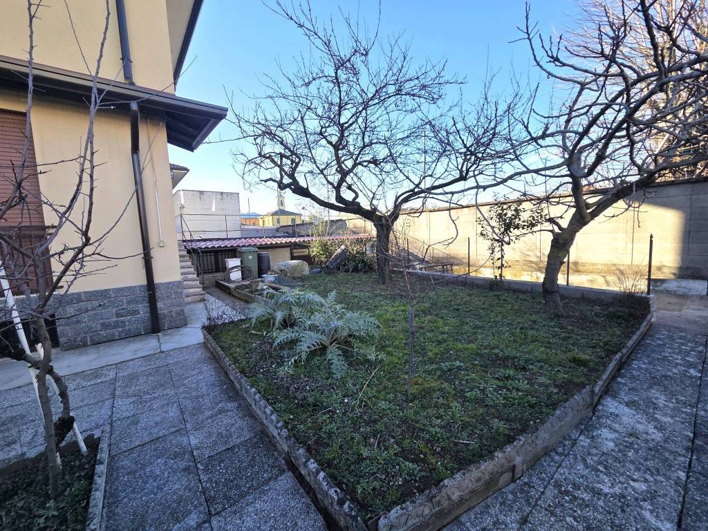 Villa a Agrate brianza in Via Benedetto Croce - Foto 3