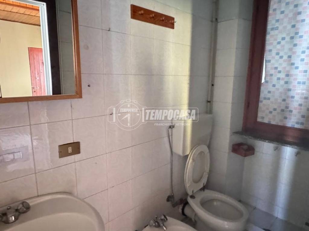 Appartamento a Busto arsizio in Via Ballarati 5 - Foto 3