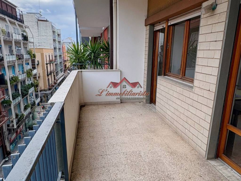 Appartamento a Bari in Via Alessandro Manzoni - Foto 2
