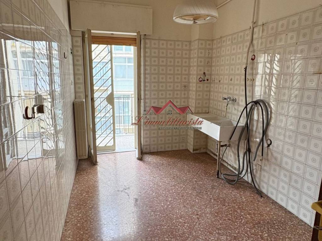 Appartamento a Bari in Via Alessandro Manzoni - Foto 3