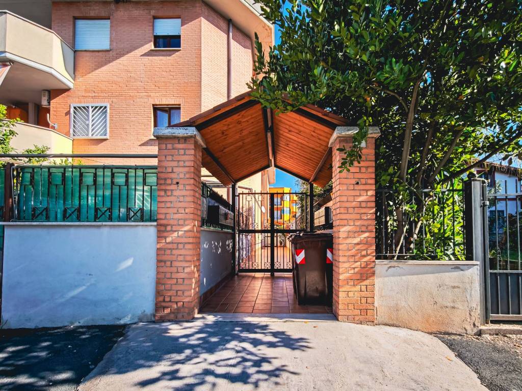 Box / garage a Tivoli in Via Primo Levi - Foto 2