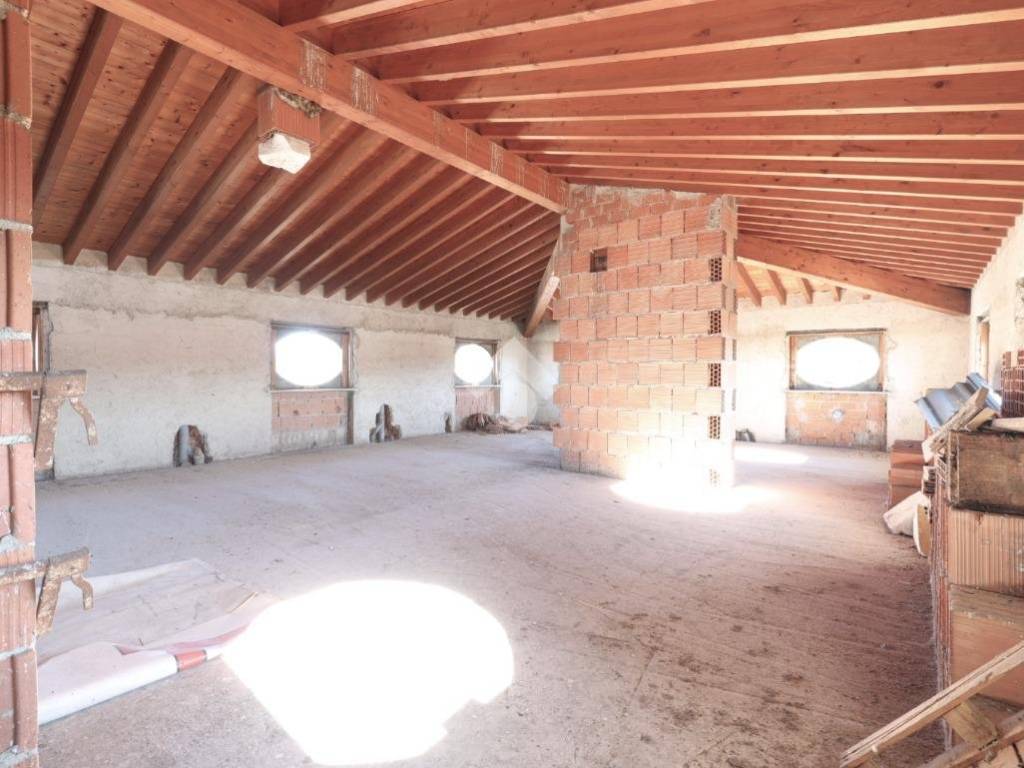 Casa indipendente a Lonato del garda in Via s. eurosia, 1 - Foto 4