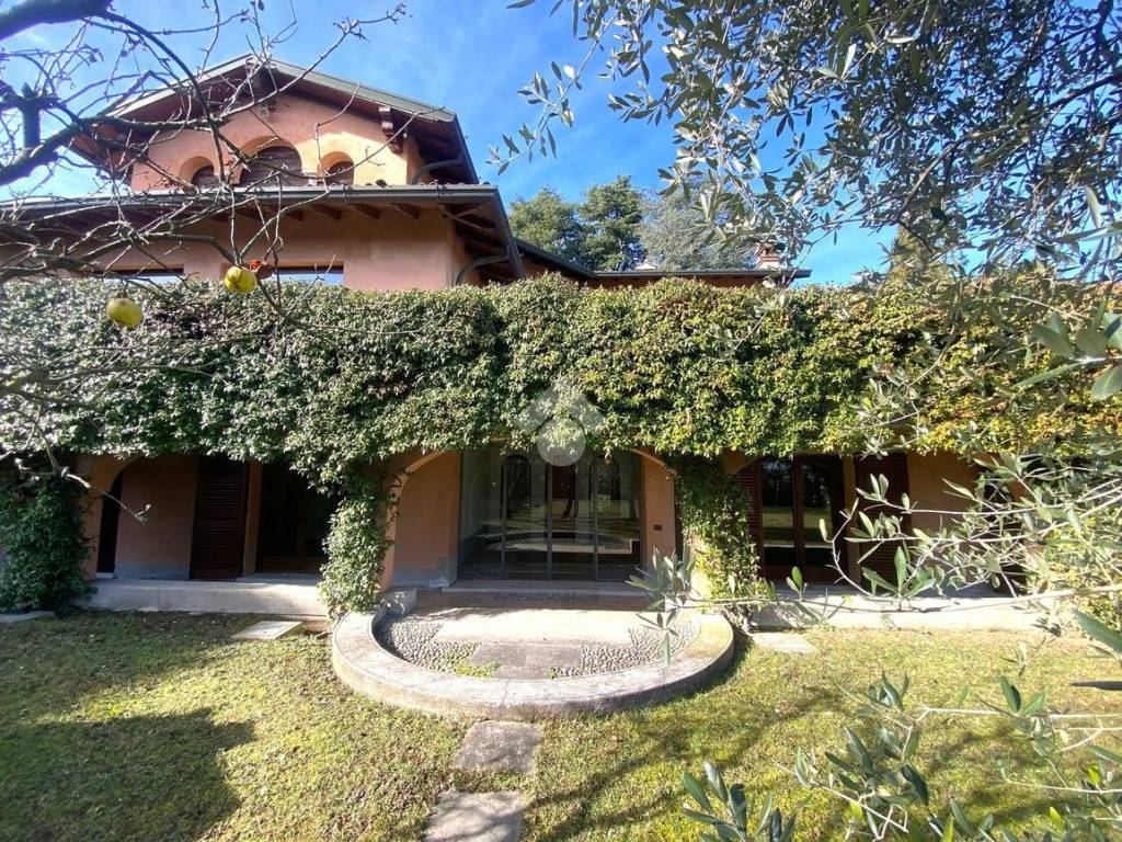 Villa a Cantù in Via Cervino, 12 - Foto 3