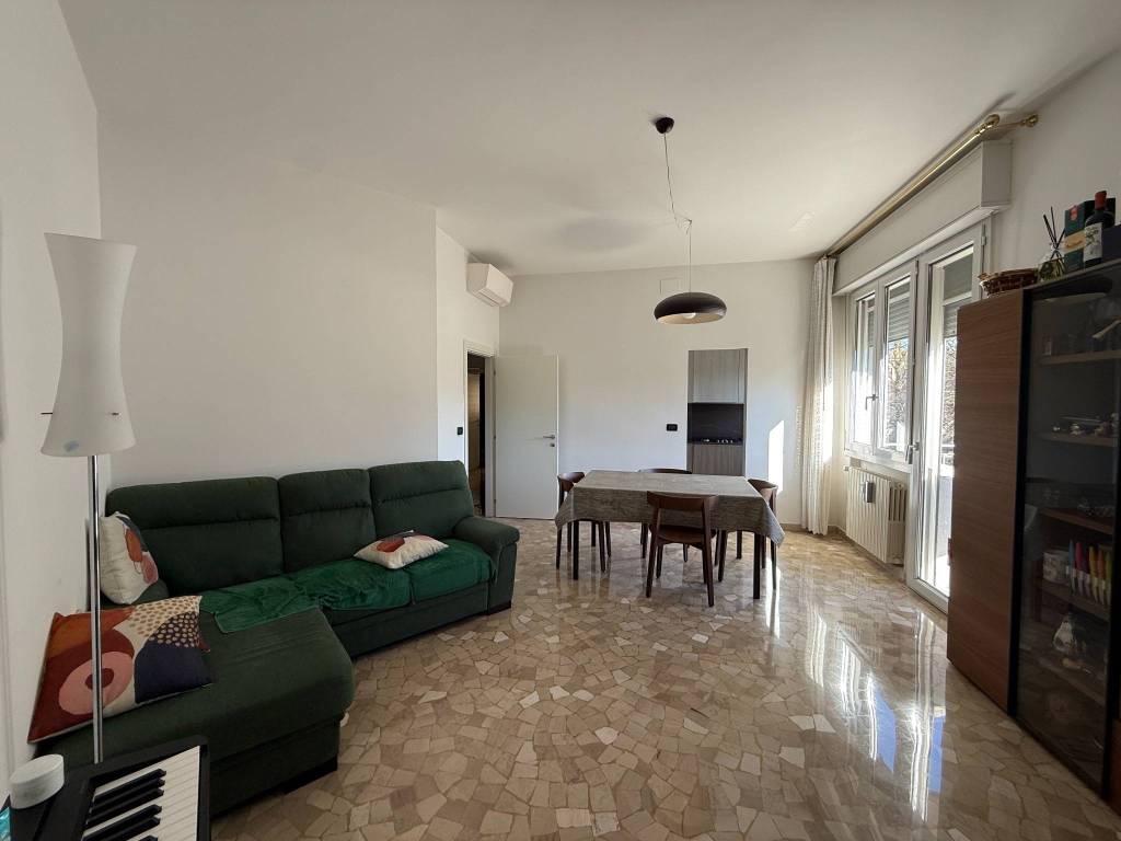 Appartamento a Bologna in Via Vittorio Lugli - Foto 3